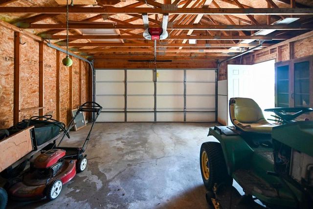 6059 Portage Road, Deforest, WI 53532