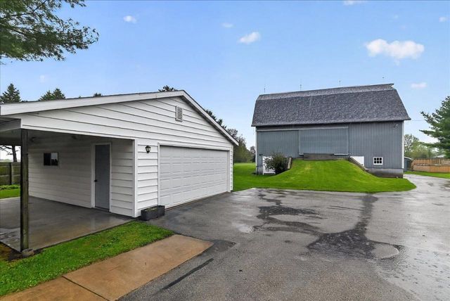 6059 Portage Road, Deforest, WI 53532
