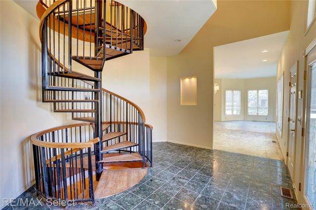 5166 Warwick Woods Trail, Grand Blanc Charter Township, MI 48439