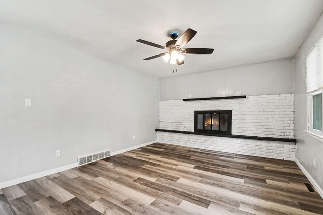827 E Park Drive, Niles, MI 49120
