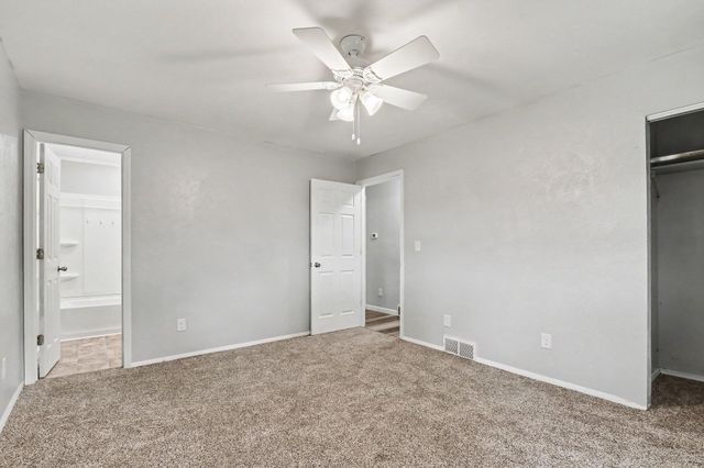 827 E Park Drive, Niles, MI 49120