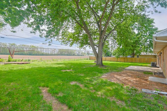 827 E Park Drive, Niles, MI 49120