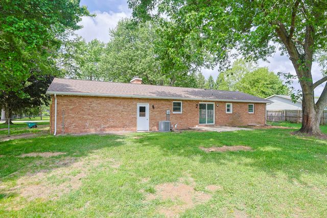 827 E Park Drive, Niles, MI 49120