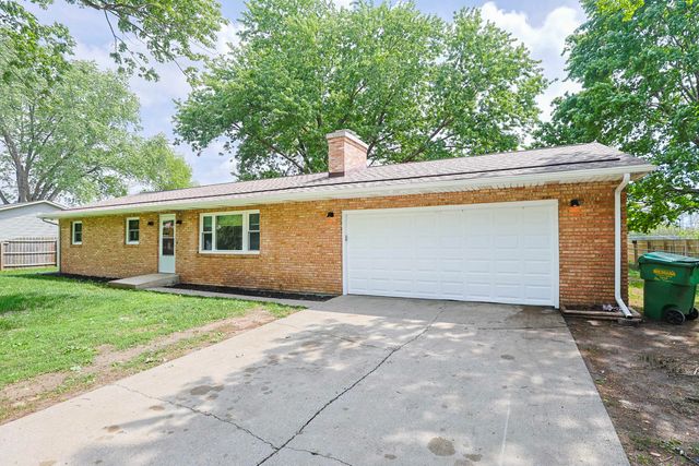 827 E Park Drive, Niles, MI 49120