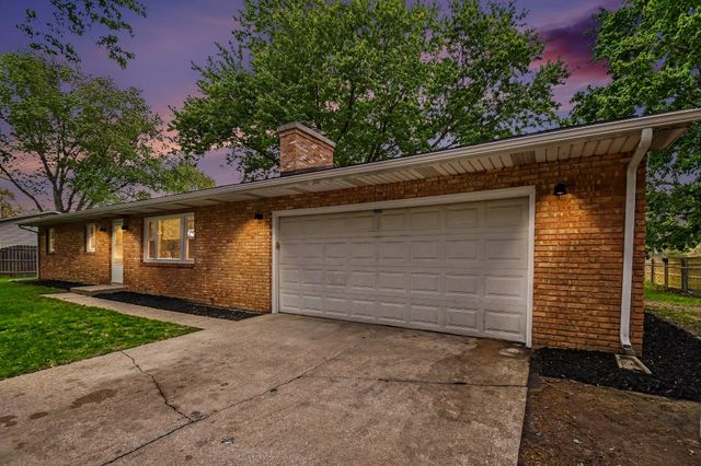 827 E Park Drive, Niles, MI 49120