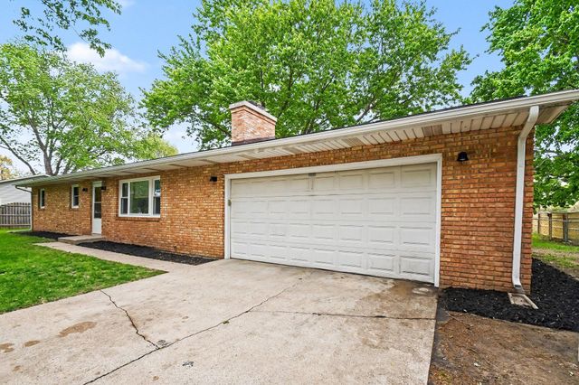 827 E Park Drive, Niles, MI 49120