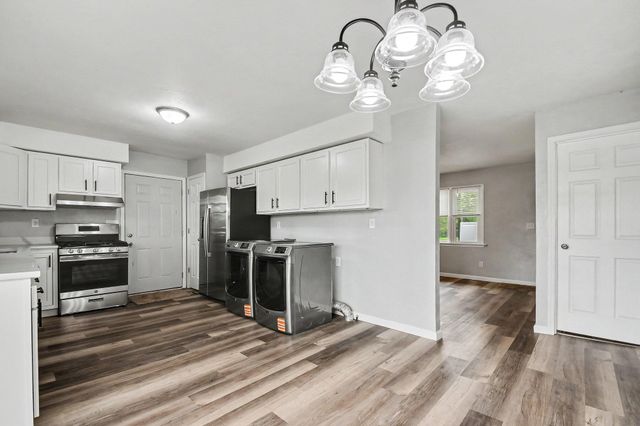 827 E Park Drive, Niles, MI 49120