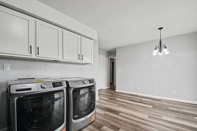 827 E Park Drive, Niles, MI 49120