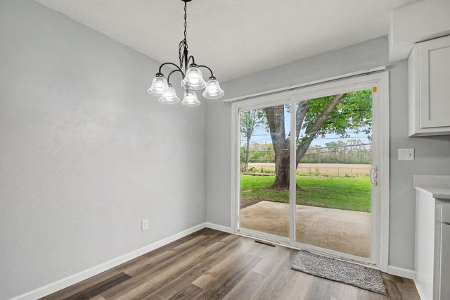 827 E Park Drive, Niles, MI 49120