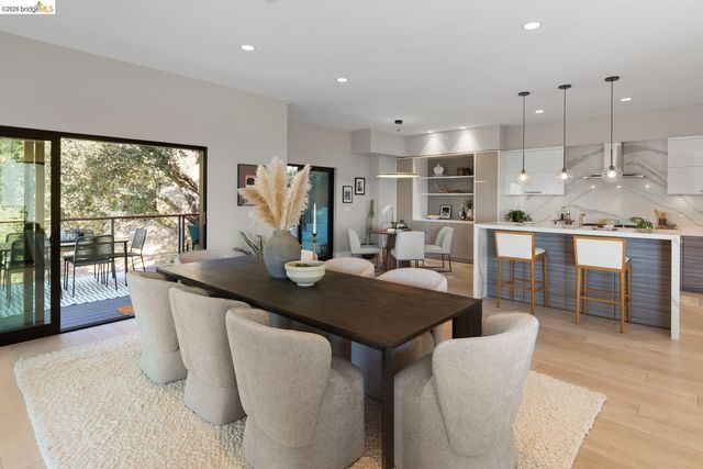 590 Gravatt Dr, Berkeley, CA 94705