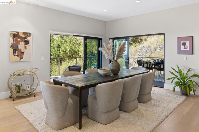 590 Gravatt Dr, Berkeley, CA 94705
