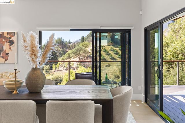 590 Gravatt Dr, Berkeley, CA 94705