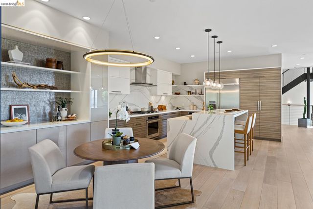 590 Gravatt Dr, Berkeley, CA 94705