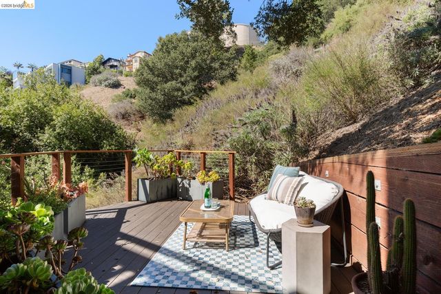 590 Gravatt Dr, Berkeley, CA 94705