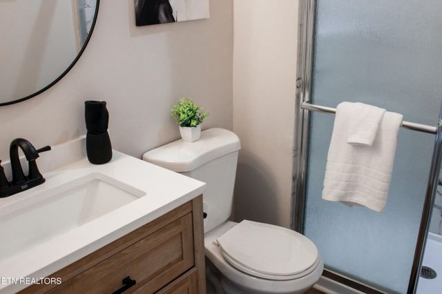 1807 Logan Ave, Knoxville, TN 37921