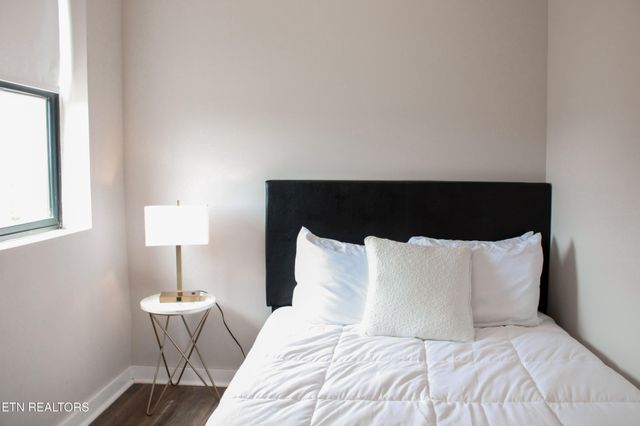 1807 Logan Ave, Knoxville, TN 37921