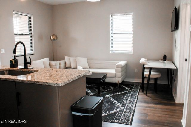 1807 Logan Ave, Knoxville, TN 37921