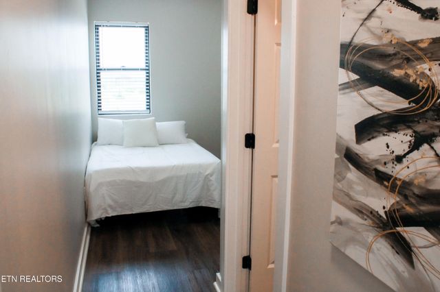 1807 Logan Ave, Knoxville, TN 37921