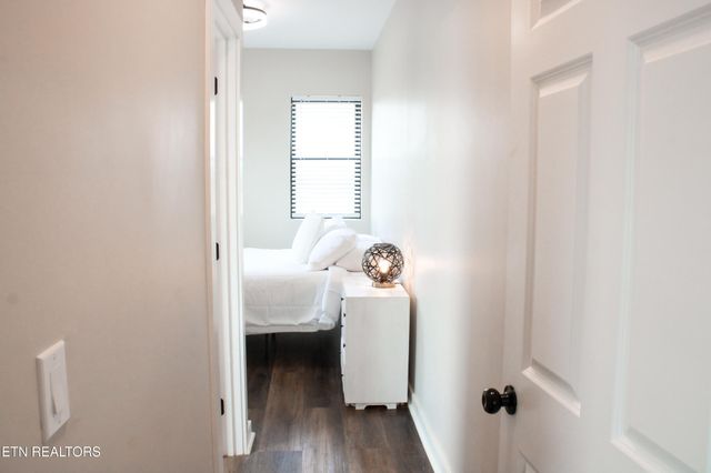 1807 Logan Ave, Knoxville, TN 37921