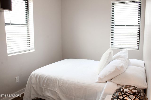 1807 Logan Ave, Knoxville, TN 37921