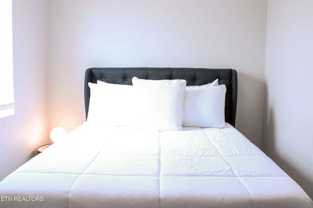 1807 Logan Ave, Knoxville, TN 37921