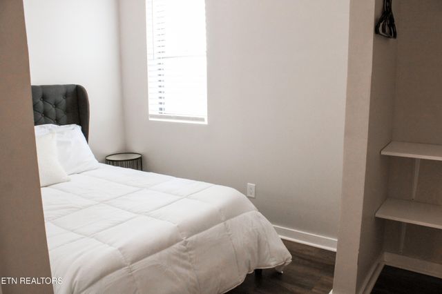 1807 Logan Ave, Knoxville, TN 37921