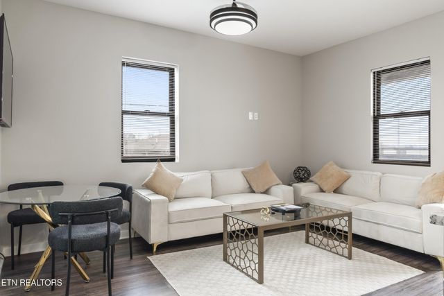 1807 Logan Ave, Knoxville, TN 37921