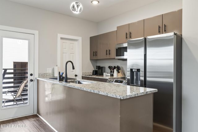 1807 Logan Ave, Knoxville, TN 37921