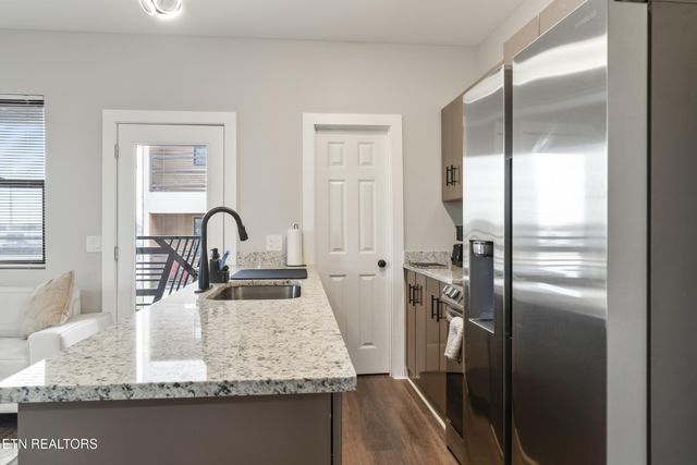 1807 Logan Ave, Knoxville, TN 37921