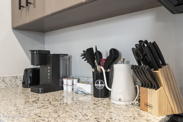 1807 Logan Ave, Knoxville, TN 37921