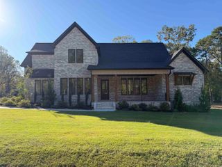 3076 Avilla Manor Trail, Alexander, AR 72002