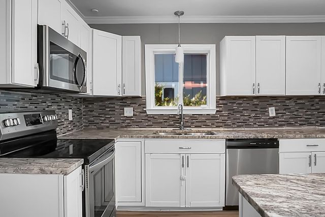 127 Lancer Drive, Summerville, SC 29485