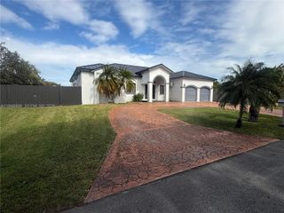 13205 SW 218th Ter, Miami, FL 33170