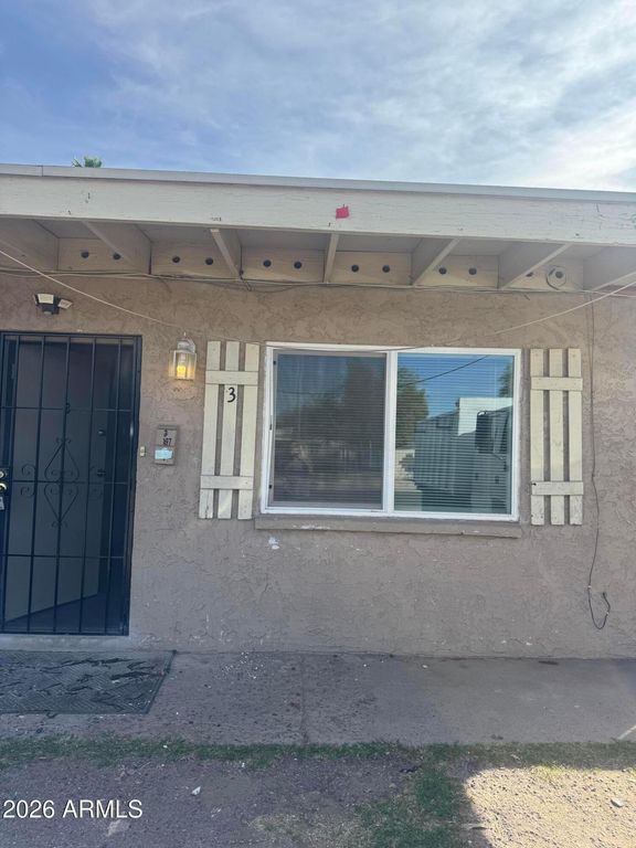 197 W Saragosa Street Apt 3, Chandler, AZ 85225