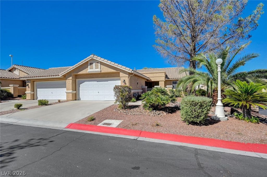 9436 Mount Cherie Avenue 103, Las Vegas, NV 89129 — photo 2