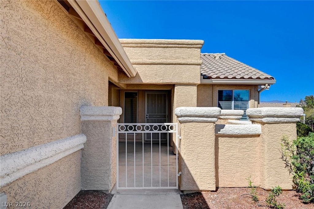 9436 Mount Cherie Avenue 103, Las Vegas, NV 89129 — photo 3