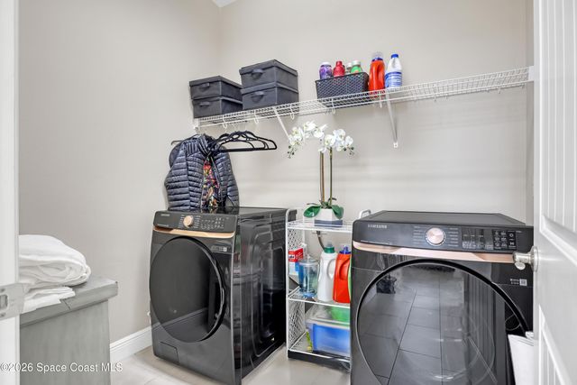 7922 Strom Park Drive, Melbourne, FL 32940