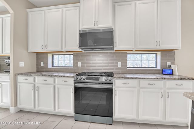 7922 Strom Park Drive, Melbourne, FL 32940