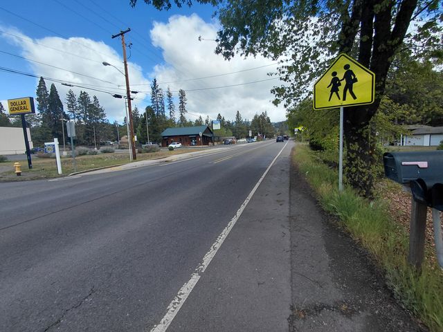 22266 Highway 62, Shady Cove, OR 97539