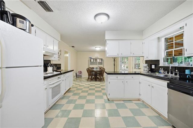 5404 Gaillard Drive, Mobile, AL 36608