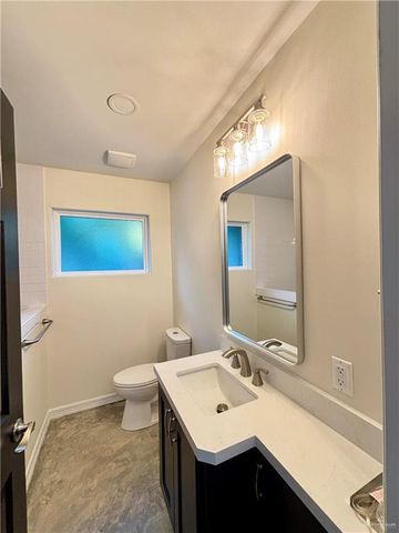 2125 Camellia Avenue, Mcallen, TX 78501