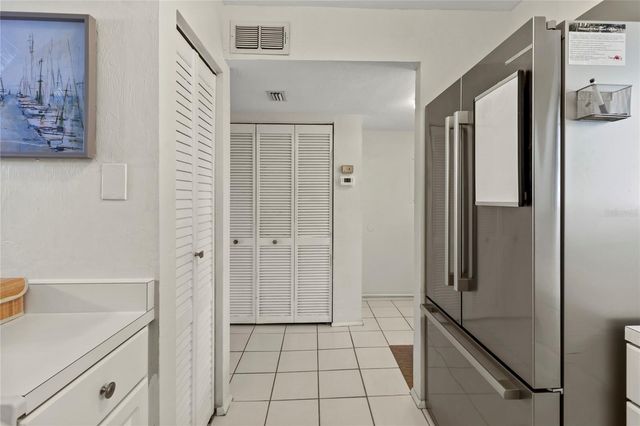 1801 GULF DRIVE N 275, Bradenton Beach, FL 34217