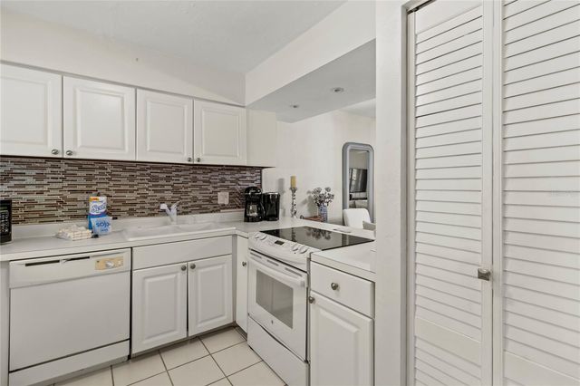 1801 GULF DRIVE N 275, Bradenton Beach, FL 34217