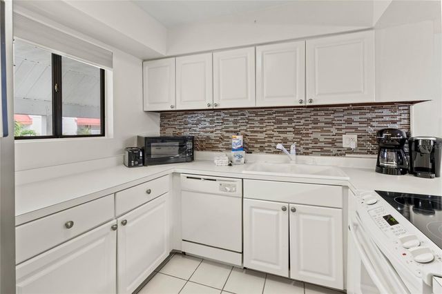 1801 GULF DRIVE N 275, Bradenton Beach, FL 34217