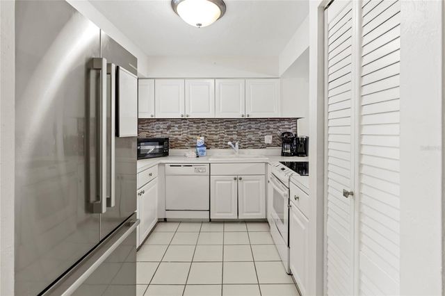 1801 GULF DRIVE N 275, Bradenton Beach, FL 34217