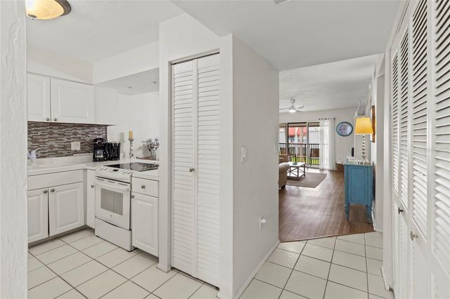 1801 GULF DRIVE N 275, Bradenton Beach, FL 34217