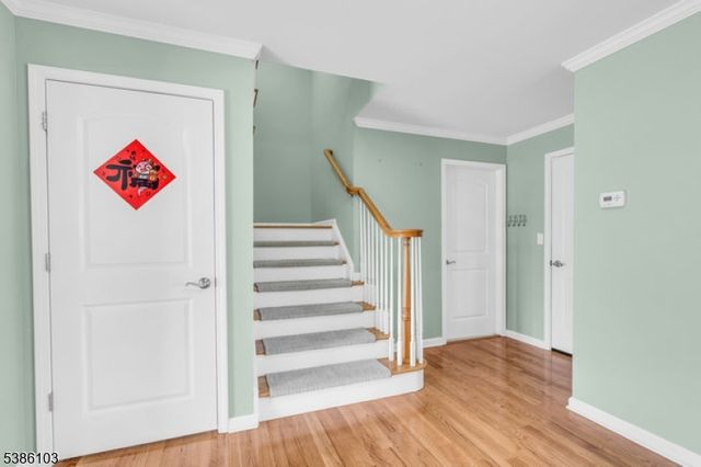 10 Harvey Ct, Clark Twp., NJ 07066