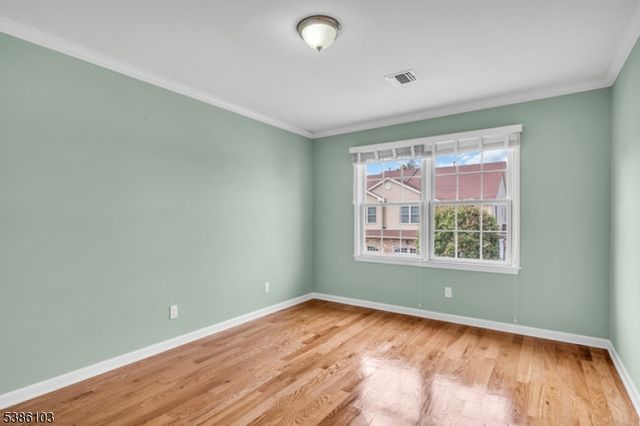 10 Harvey Ct, Clark Twp., NJ 07066