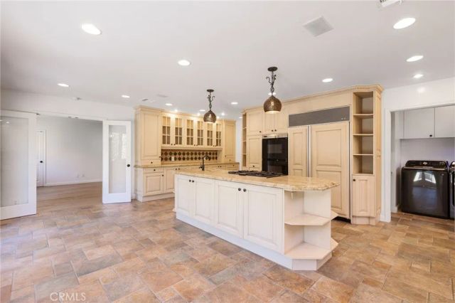 248 N Rexford Drive, Beverly Hills, CA 90210