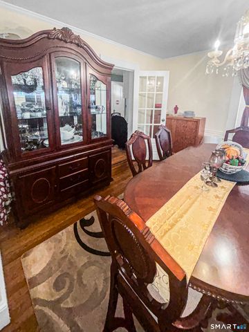 660 West Jackson Avenue, Bridgeport, CT 06604